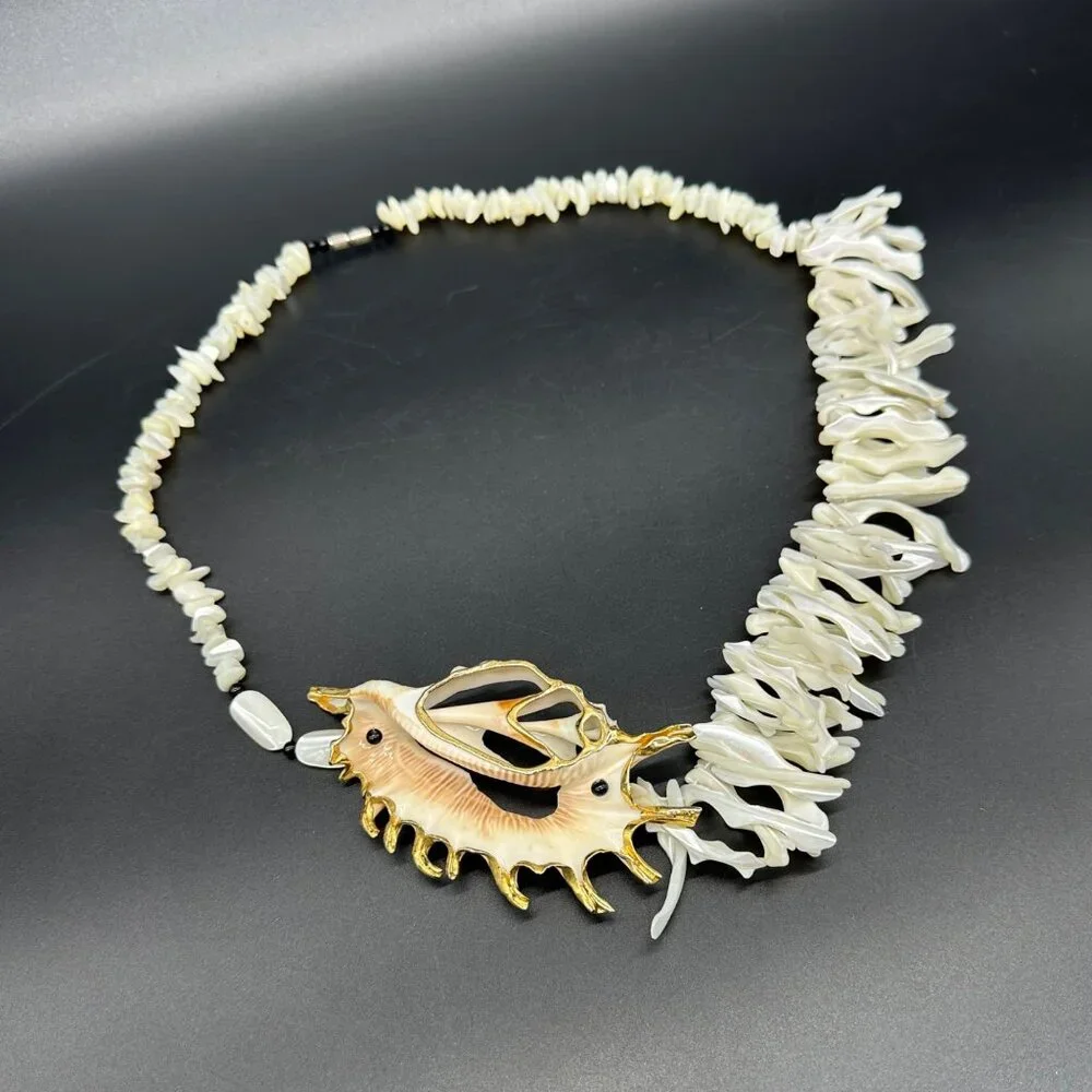 Mother Of Pearl Necklace Sliced Lambis Shell Statement Jewelry Beach Seashell - Picture 1 of 9